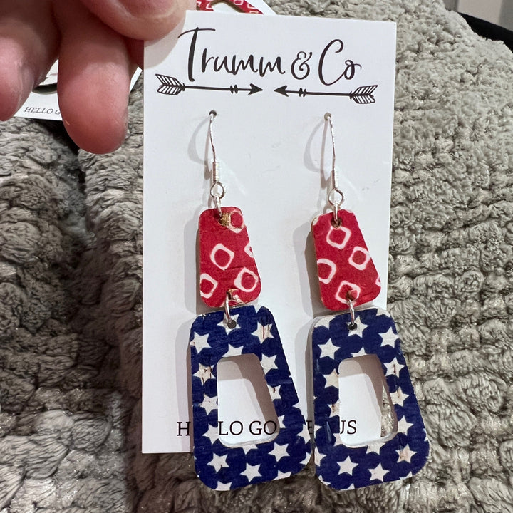 red white and blue 4th of July dangle earrings on earring card by Trumm & Co